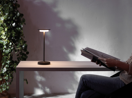 Lampa stołowa SENSE mosiądz mat LED 5W akumulatorowa przenośna, ściemnianie 3 stopniowe